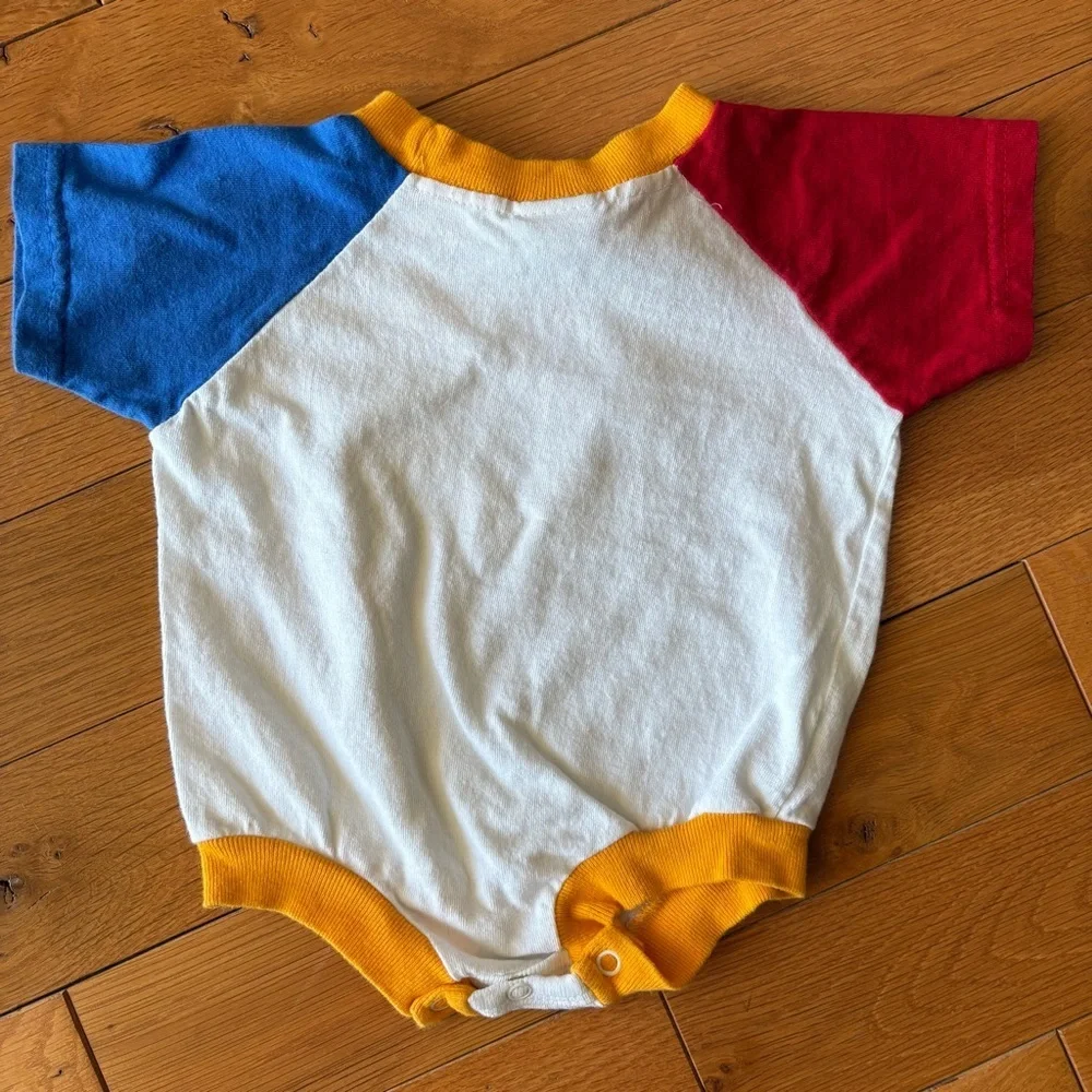 VTG Estes Park Colorful Short Sleeve Bodysuit Size